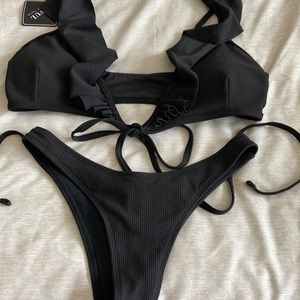 Zaful black ribbed ruffle bikini
